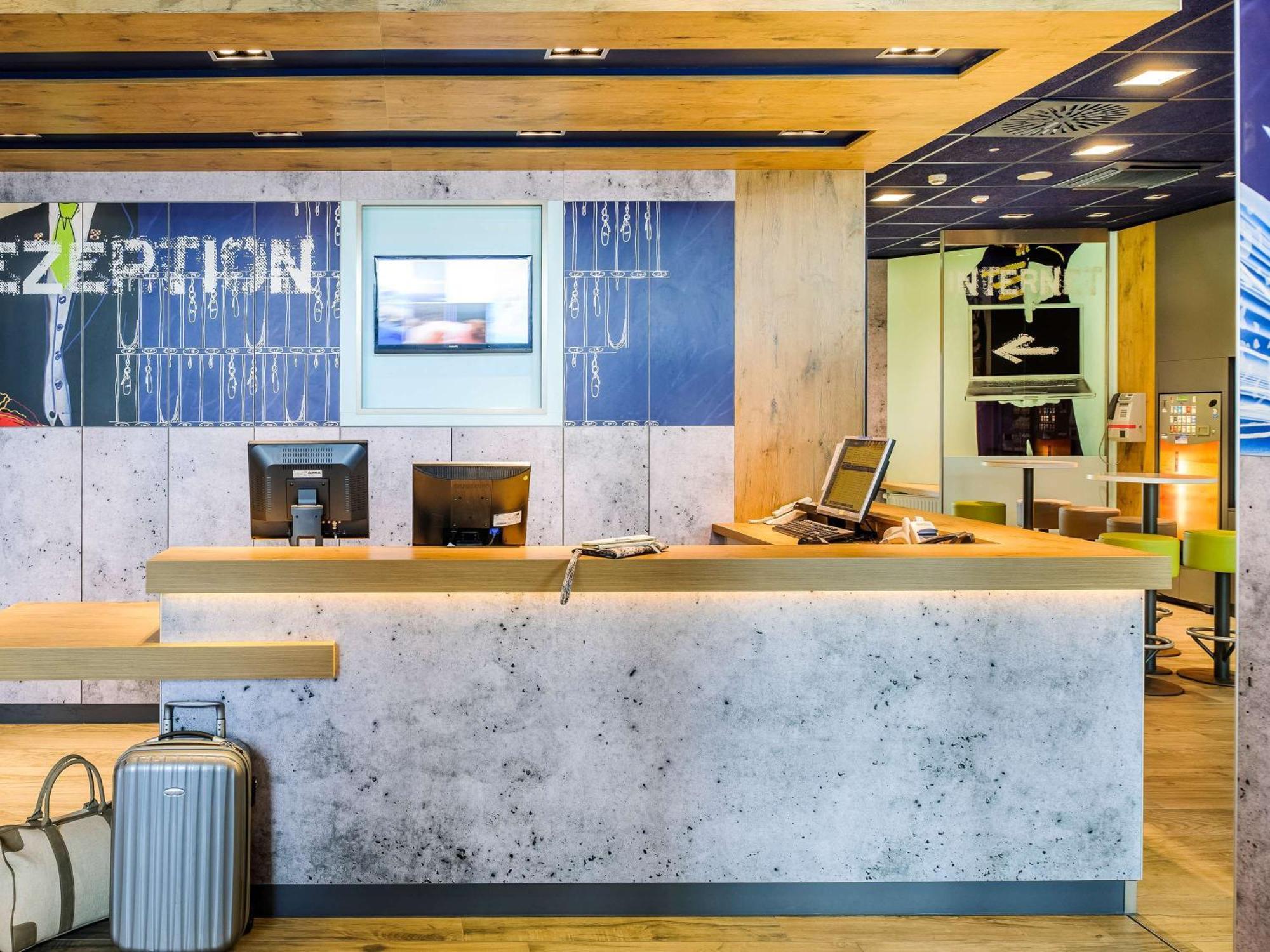 ไอบิส บัดเจ็ต บอร์โด ซองทร์ บาสติด Hotel ภายนอก รูปภาพ